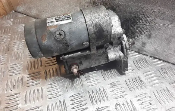 KIA Carens I Starter motor 3610027000 031013170