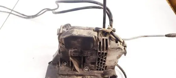 Mercedes-Benz E W211 Front door lock