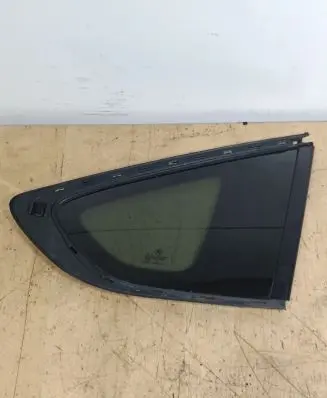 BMW 5 GT F07 Rear side window 43R002092