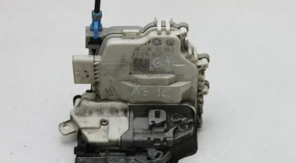 Audi A3 S3 8V Rear door lock 8X2837015B