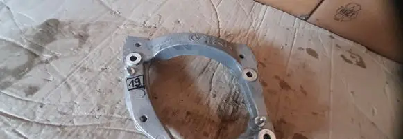 Peugeot 208 II A/C compressor mount bracket 9826641380
