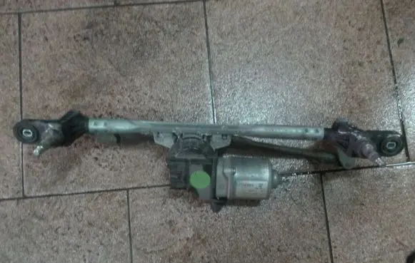 Fiat Bravo Front wiper linkage and motor