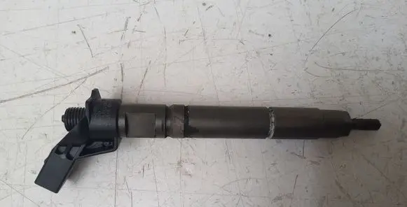 Mercedes-Benz Sprinter W906 Fuel injector A6460701487