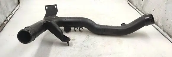 Intercooler hose/pipe