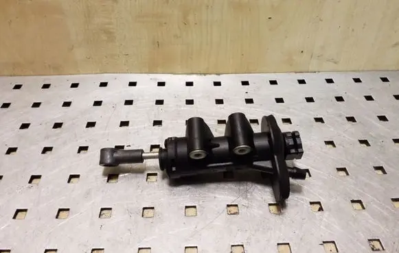 Audi A6 S6 C6 4F Clutch master cylinder 4F0721401B