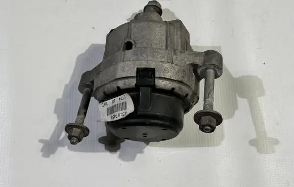 Chevrolet Corvette C7 Engine mount bracket 23187451