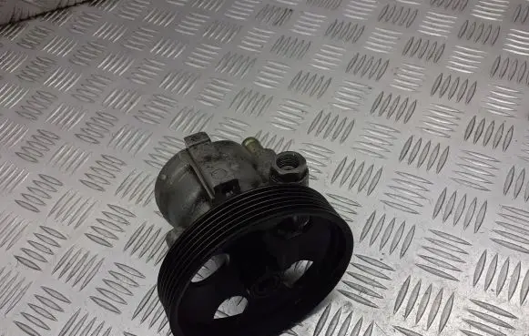 Volvo S40 Electric power steering pump 8200071050