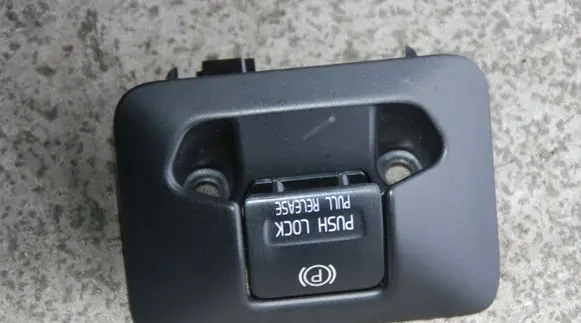 Volvo S60 Hand parking brake switch 31334637