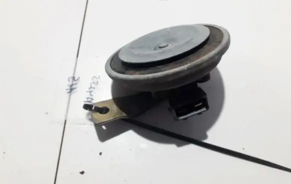 Mitsubishi Carisma Horn signal A28657625 A28-657625