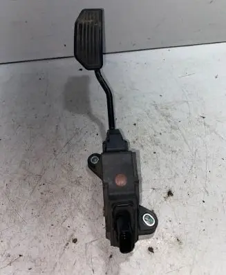 Toyota Avensis T270 Accelerator throttle pedal 7811005021 03247803300