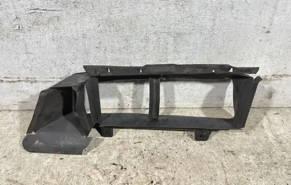 Ford Focus Intercooler air guide/duct channel Bm518314c