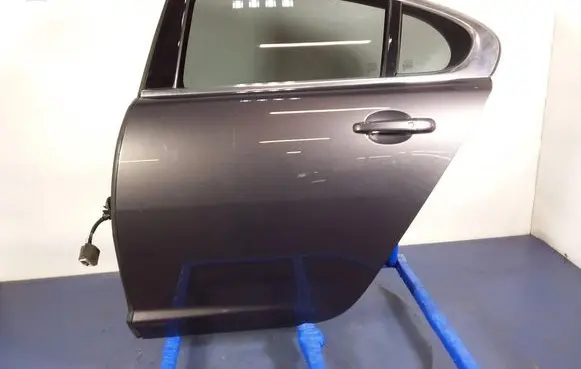 Rear door