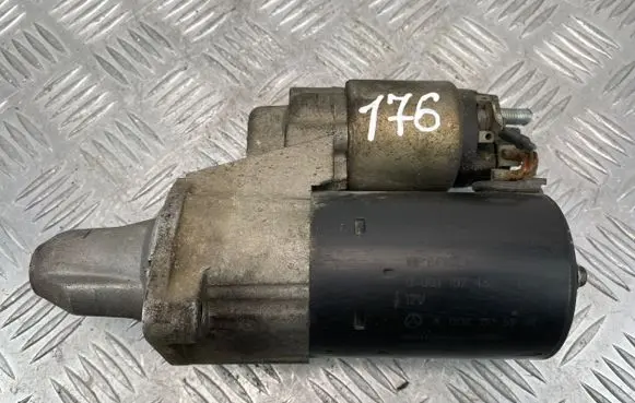 Mercedes-Benz E W212 Starter motor A0061515901 20101011 0001107461