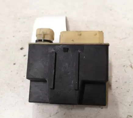 Citroen C5 Glow plug pre-heat relay 9652021180 018010951