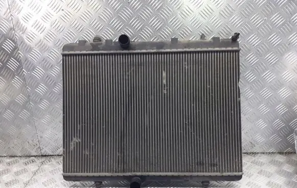 Peugeot 407 Coolant radiator