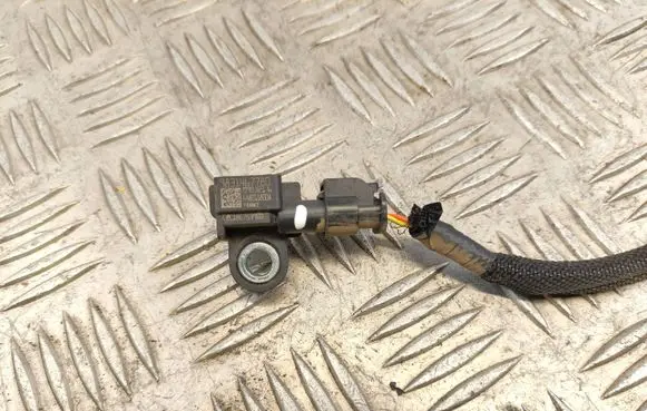 Citroen C4 III e-C4 Airbag deployment crash/impact sensor 9831467780 LH4011000A 090771