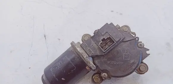 Mazda 323 F Wiper motor