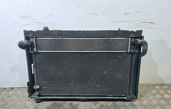 Lexus CT 200H Radiator set 4221343651 102222680 1636337020