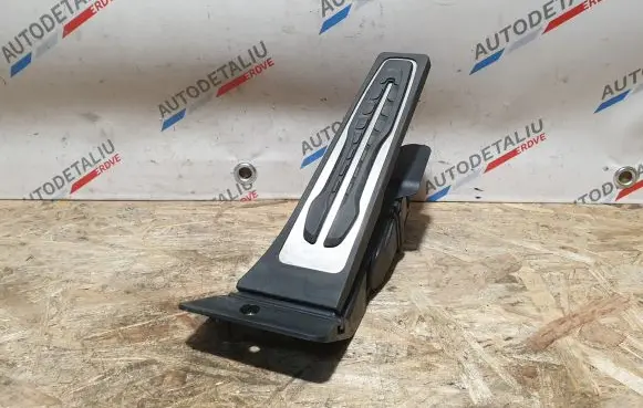 BMW 5 G30 G31 Accelerator throttle pedal 6871053 35426871053