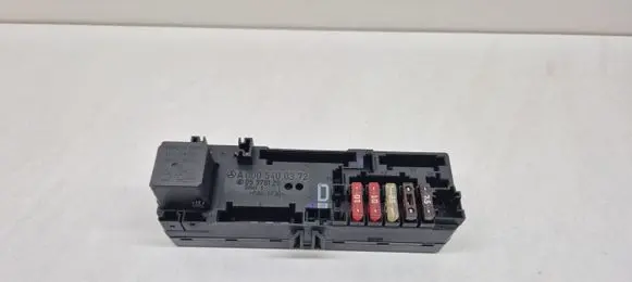 Mercedes-Benz E W210 Fuse module A0005400372