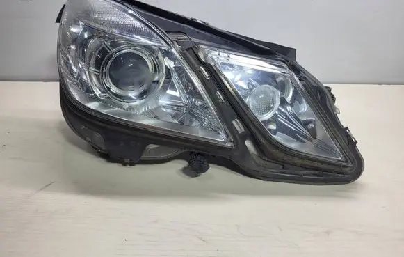 Mercedes-Benz E W212 Headlight/headlamp A2128202059 1ZF01080012