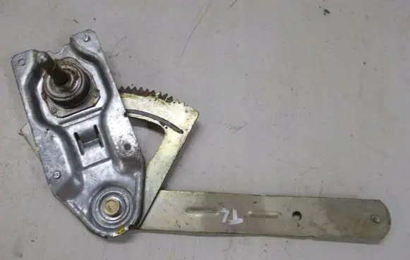 Ford Escort Rear door manual window regulator 