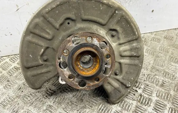 Mercedes-Benz E AMG W213 Rear wheel hub