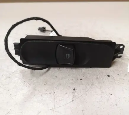 Mercedes-Benz Vito Viano W639 Electric window control switch A6395451413