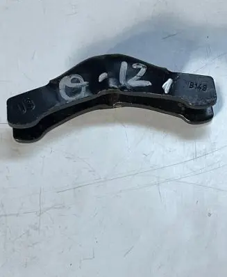 Opel Corsa D Fuel Injector clamp holder B148