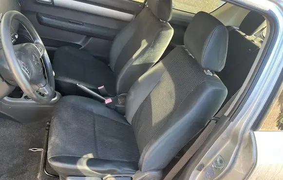 Suzuki Swift I Other seats 