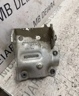 BMW 5 GT F07 Radiator mount bracket 7186513