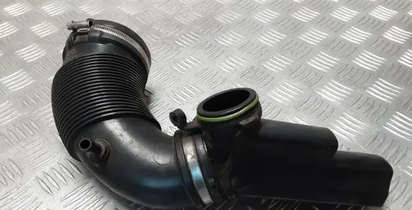 Audi A4 S4 B9 Air intake duct part 04E129629 04E129656K