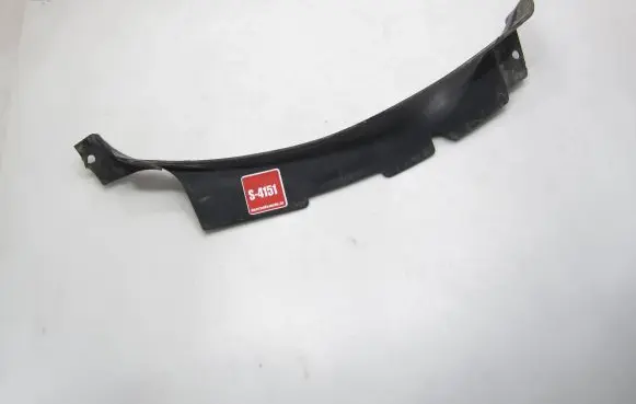 Volkswagen Caddy Front wheel arch liner splash guards 2K7805946