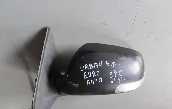 Toyota Urban Cruiser (XP110) Front door electric wing mirror E11026403 8316