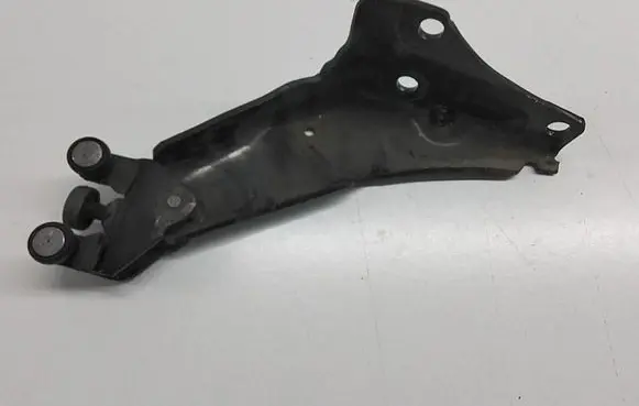 Peugeot Partner Sliding door lower roller guide/hinge 9680486680