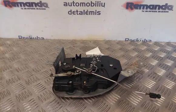 Volkswagen Caddy Sliding door lock 