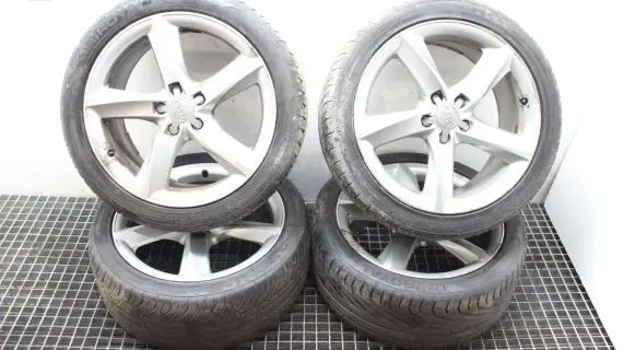 Audi A8 S8 D3 4E R19 alloy rim 4E0601025BA
