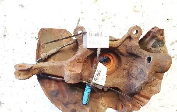 BMW X5 E53 Front wheel hub