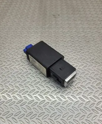 USB socket connector