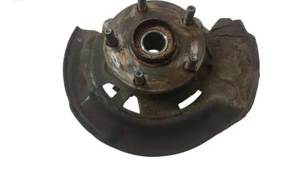 Toyota Avensis T270 Front wheel hub