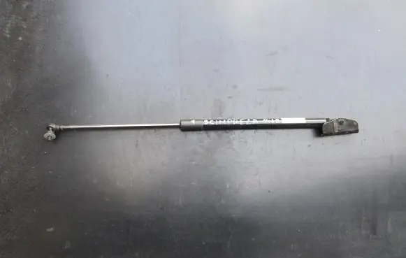 Subaru Impreza IV Tailgate/trunk strut/damper MR141220