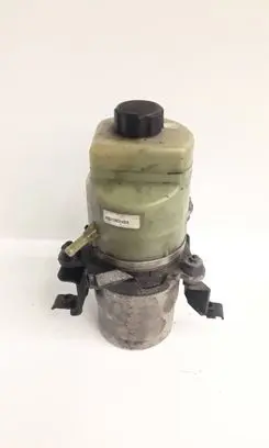 Ford Focus Power steering pump 4m513k514da