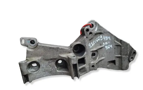 Renault Clio IV Generator/alternator bracket S27635964 8200669494