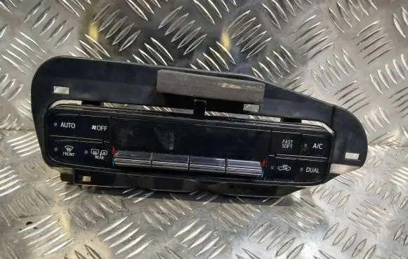 Toyota Corolla E160 E170 Climate control/heater control trim 5540602350