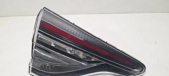 Tailgate rear/tail lights