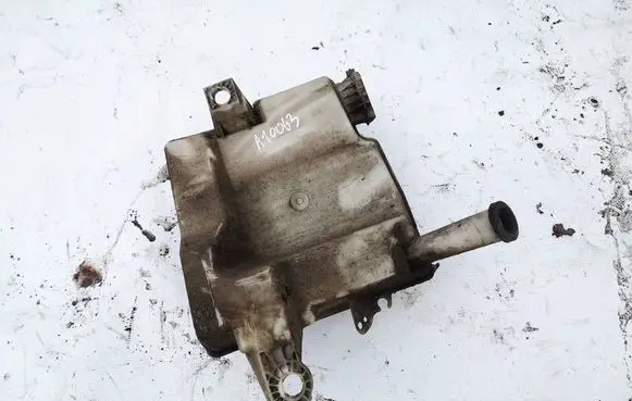 Ford Focus Windshield washer fluid reservoir/tank bv6117b613a