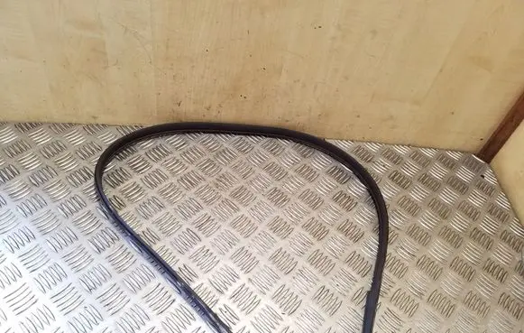 Audi TT TTS Mk2 Front door rubber seal 8J8854543A