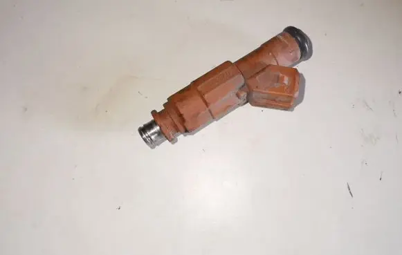 Fuel injector