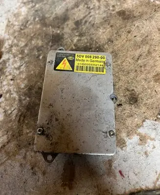 Mercedes-Benz E W211 Headlight ballast module Xenon 5DV00829000 01450203352144