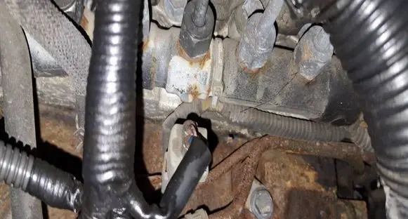 Toyota Corolla Verso AR10 Fuel main line pipe 